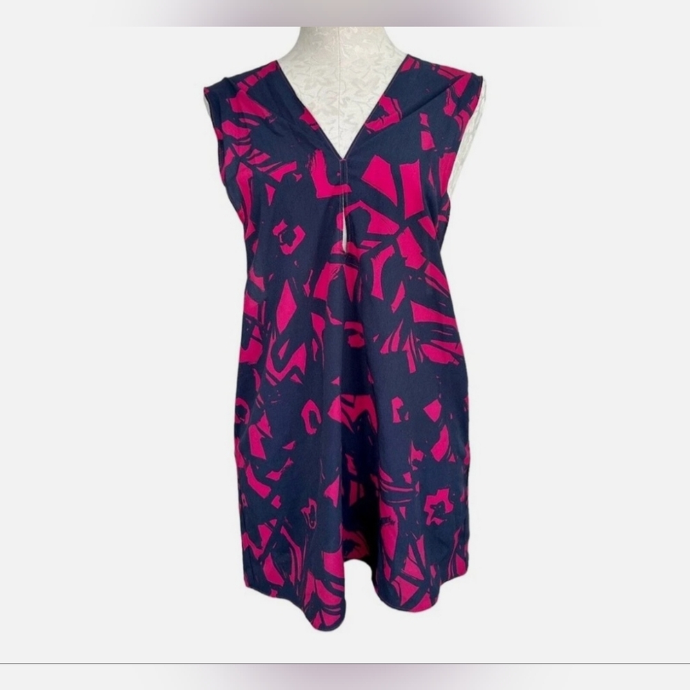 Banana Republic Navy and Fuchsia Sleeveless V-neck Top